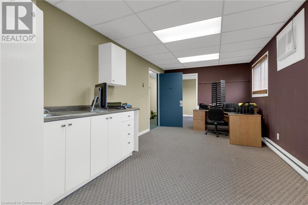 361 Jackson Street W Unit# 4, Hamilton, Ontario  L9P 1N2 - Photo 8 - 40665446