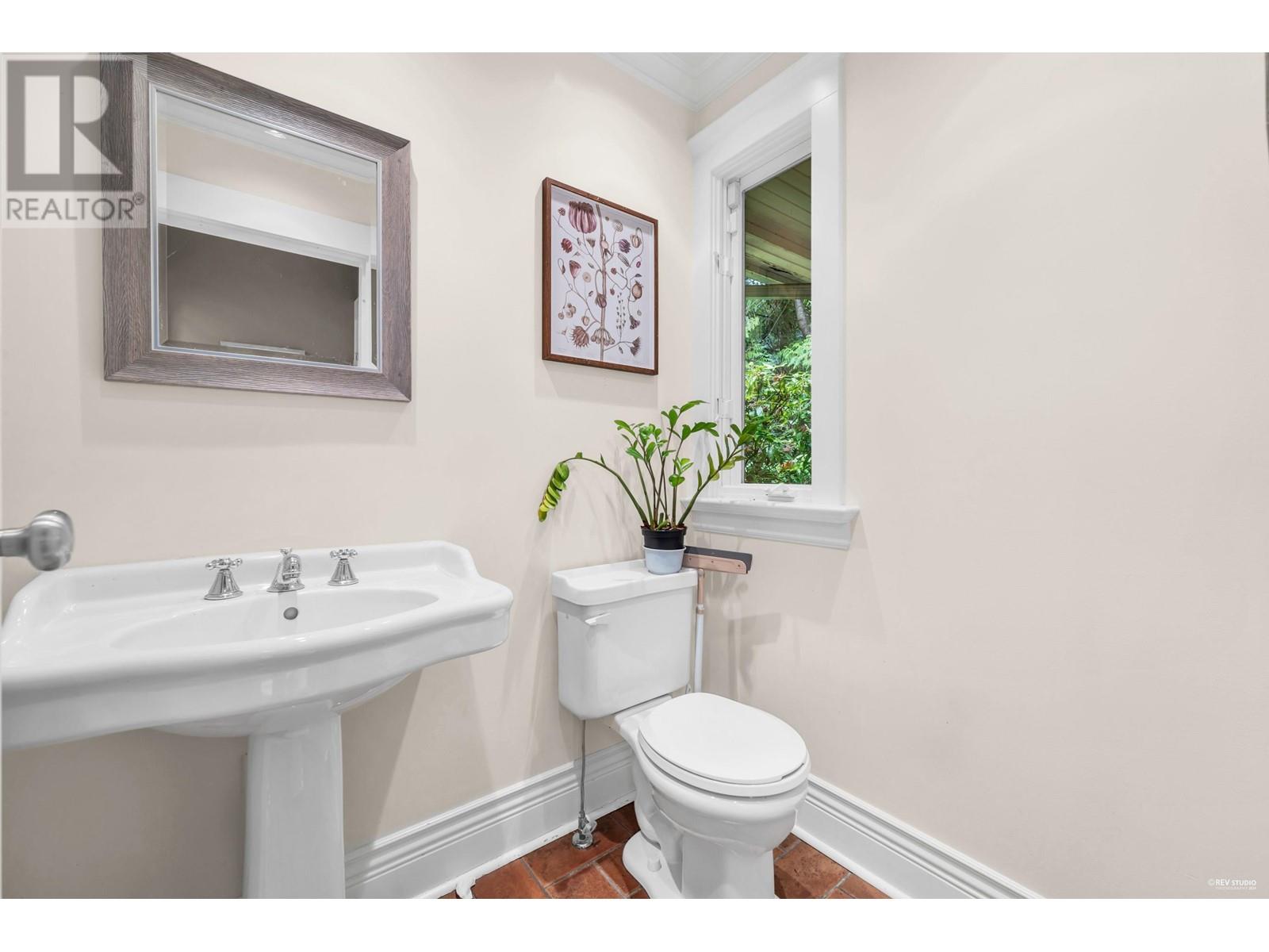1340 Palmerston Avenue, West Vancouver, British Columbia  V7T 2H7 - Photo 20 - R2939529