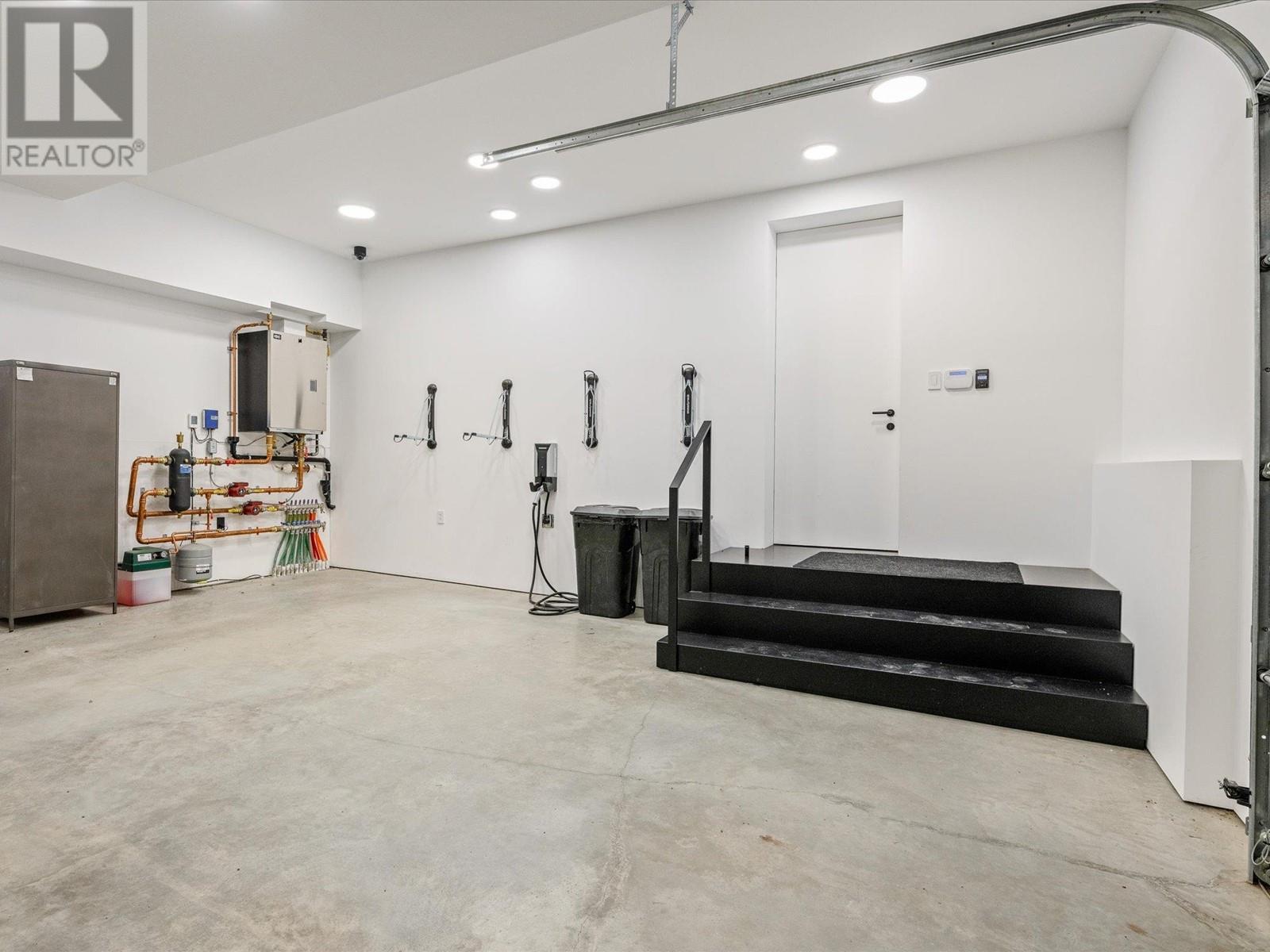 3565 Falcon Crescent, Whistler, British Columbia  V8E 0B9 - Photo 40 - R2939567