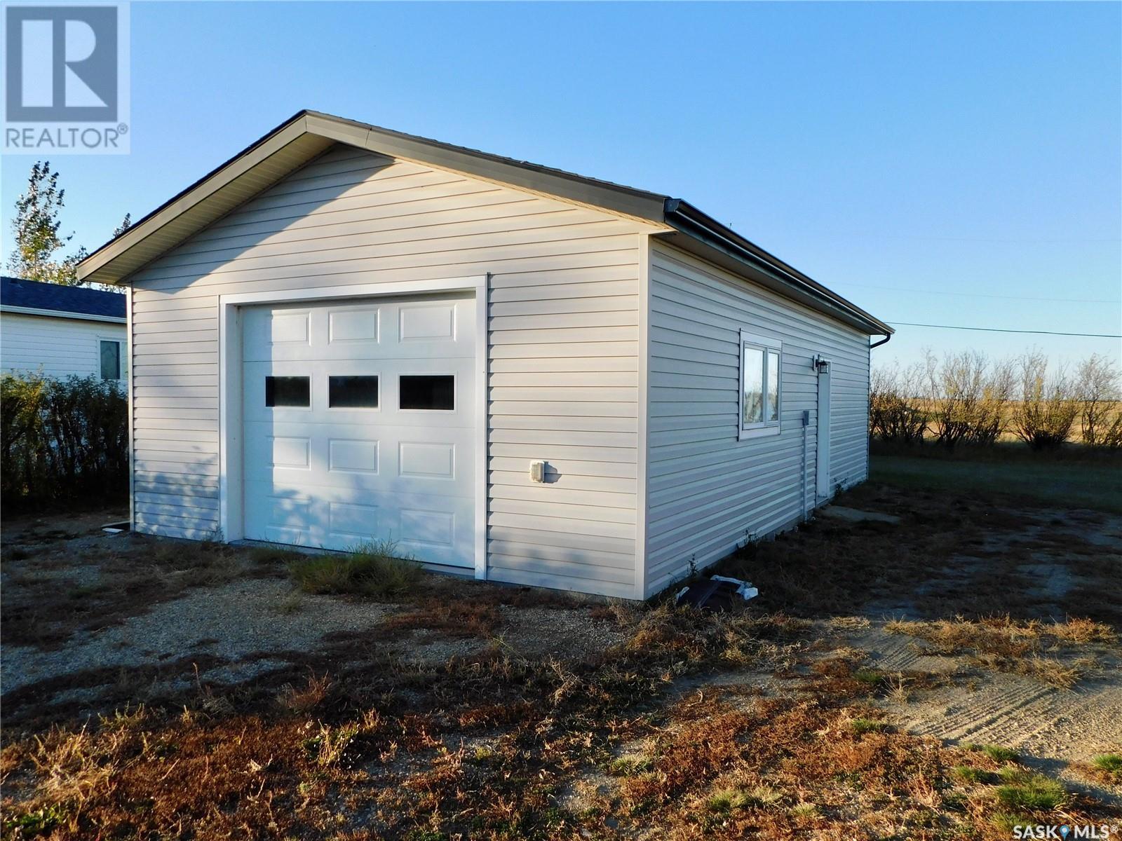 7-8 Allard Bay, Gravelbourg, Saskatchewan  S0H 1X0 - Photo 26 - SK985869