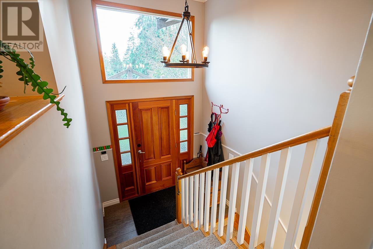 1358 E 14th Street, North Vancouver, British Columbia  V7J 1K4 - Photo 6 - R2939189