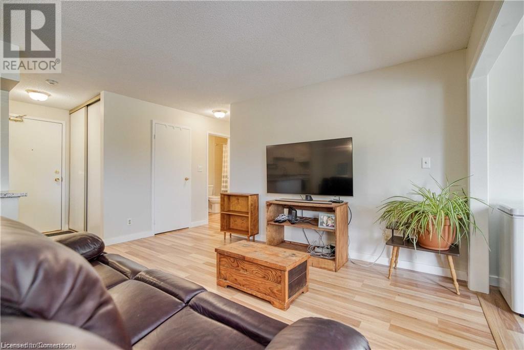 30 Hugo Crescent Unit# 211, Kitchener, Ontario  N2M 3Z2 - Photo 16 - 40670325