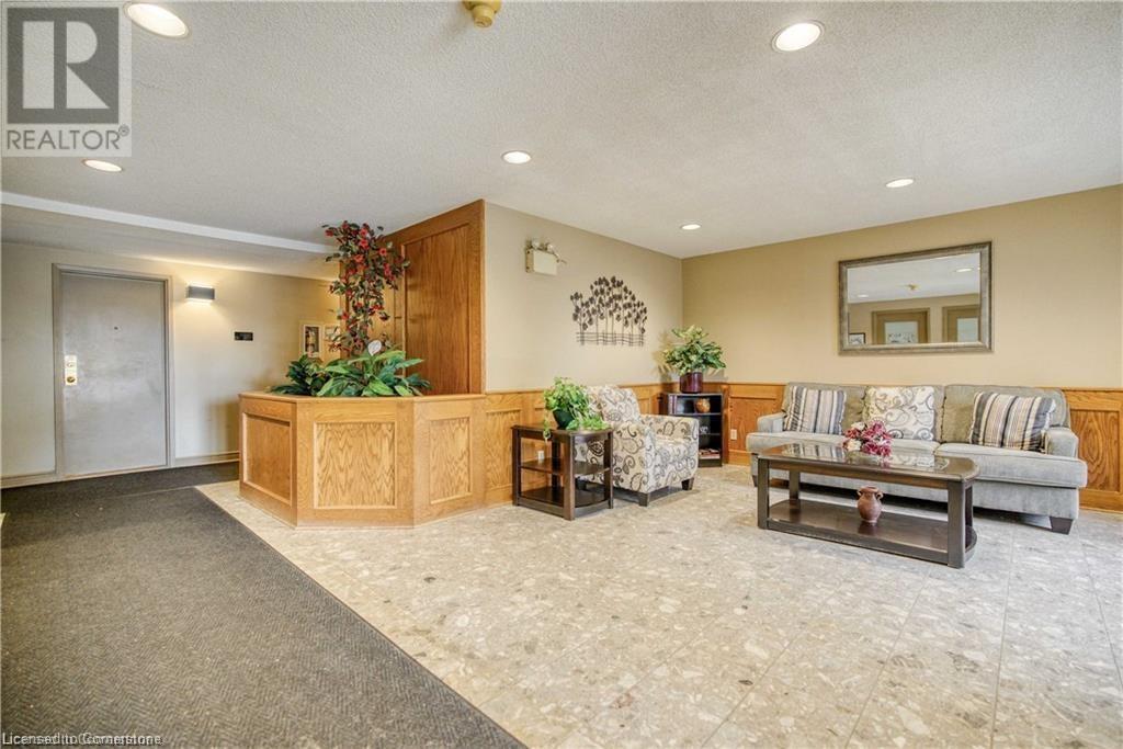 30 Hugo Crescent Unit# 211, Kitchener, Ontario  N2M 3Z2 - Photo 30 - 40670325