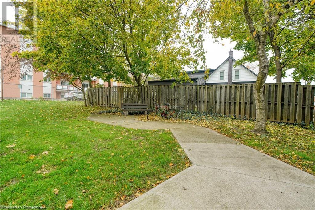 30 Hugo Crescent Unit# 211, Kitchener, Ontario  N2M 3Z2 - Photo 32 - 40670325
