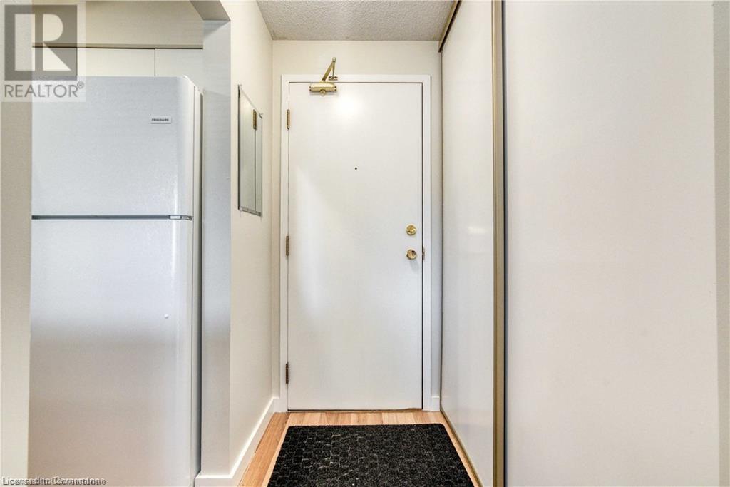 30 Hugo Crescent Unit# 211, Kitchener, Ontario  N2M 3Z2 - Photo 7 - 40670325