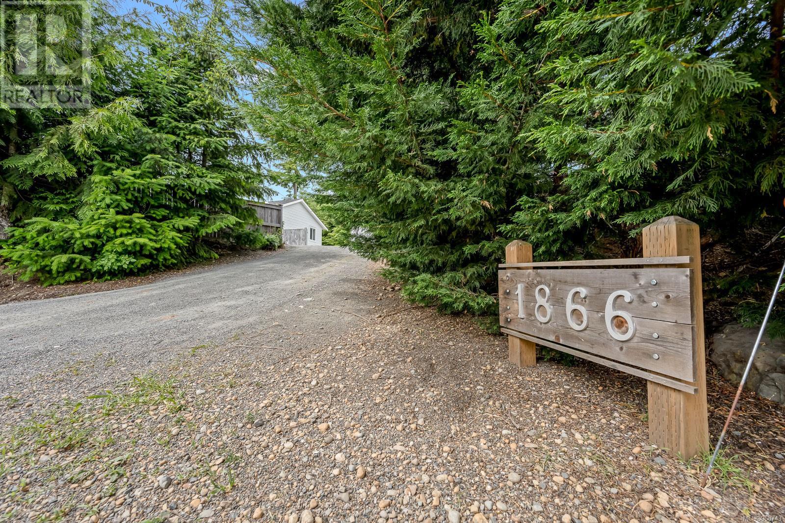 1866 Martini Way, Qualicum Beach, British Columbia  V9K 2S3 - Photo 42 - 968743