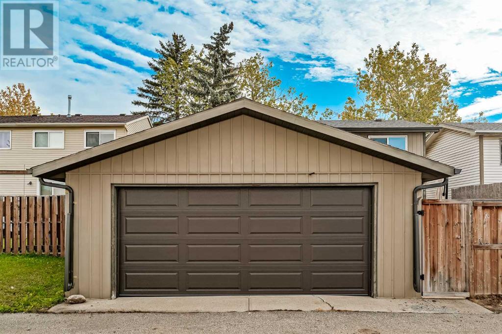 100 Falconridge Close Ne, Calgary, Alberta  T3J 1A7 - Photo 34 - A2171863