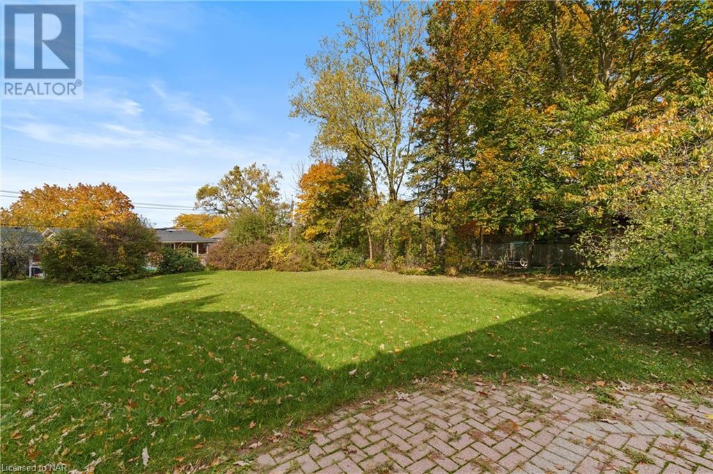 10 West Hampton Road, St. Catharines, Ontario  L2T 3E5 - Photo 29 - 40669809