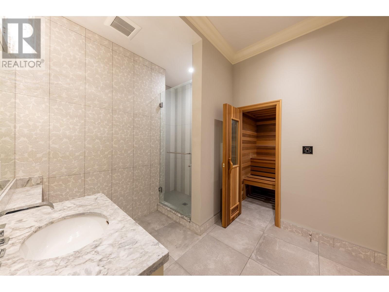 Listing Picture 28 of 32 : 3981 W 35TH AVENUE, Vancouver / 溫哥華 - 魯藝地產 Yvonne Lu Group - MLS Medallion Club Member