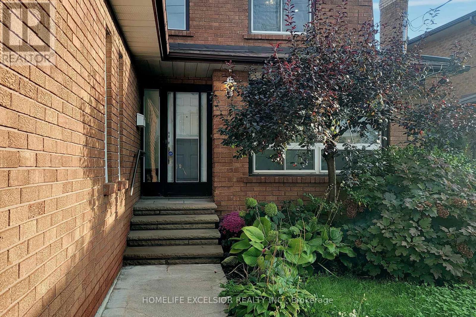 413 Carrville Road, Richmond Hill, Ontario  L4C 6E5 - Photo 2 - N9564424