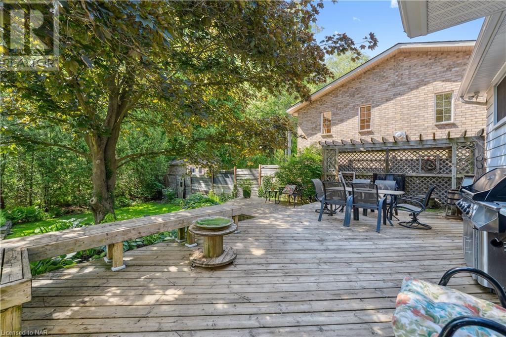 4 Fallingbrook Drive, Fonthill, Ontario  L0S 1E1 - Photo 8 - 40670094