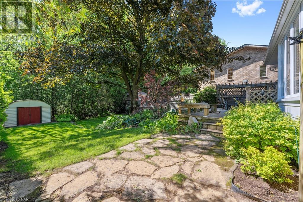 4 Fallingbrook Drive, Fonthill, Ontario  L0S 1E1 - Photo 16 - 40670094