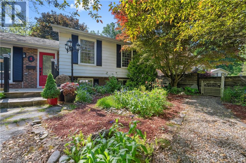 4 Fallingbrook Drive, Fonthill, Ontario  L0S 1E1 - Photo 3 - 40670094