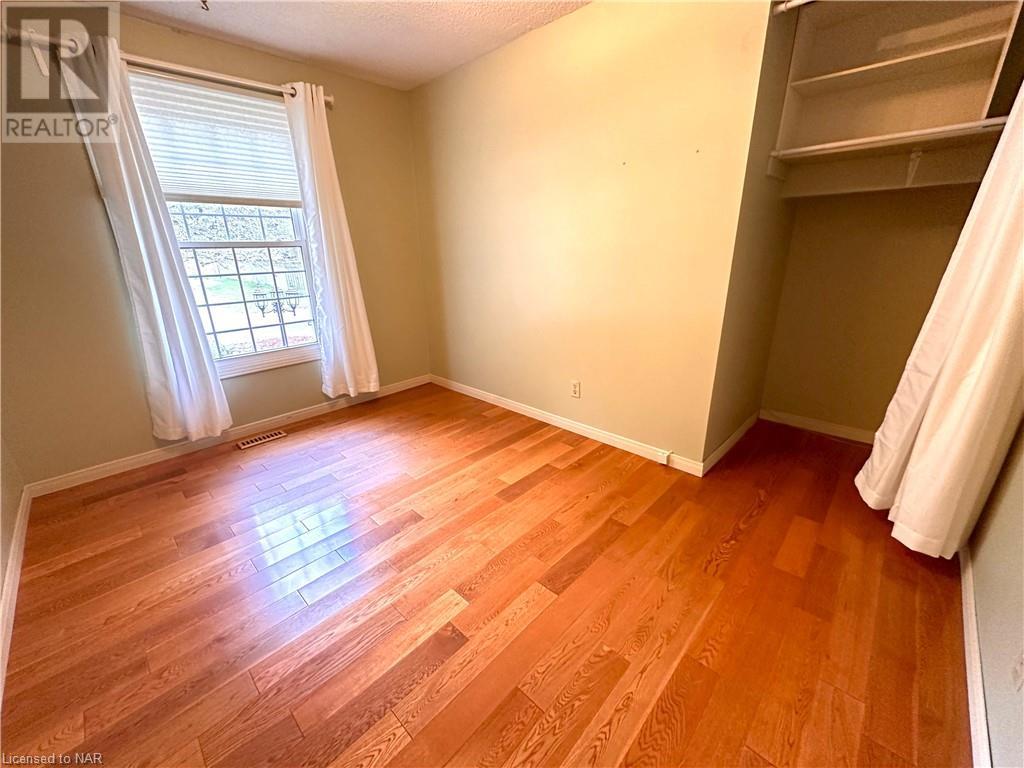 4 Fallingbrook Drive, Fonthill, Ontario  L0S 1E1 - Photo 34 - 40670094