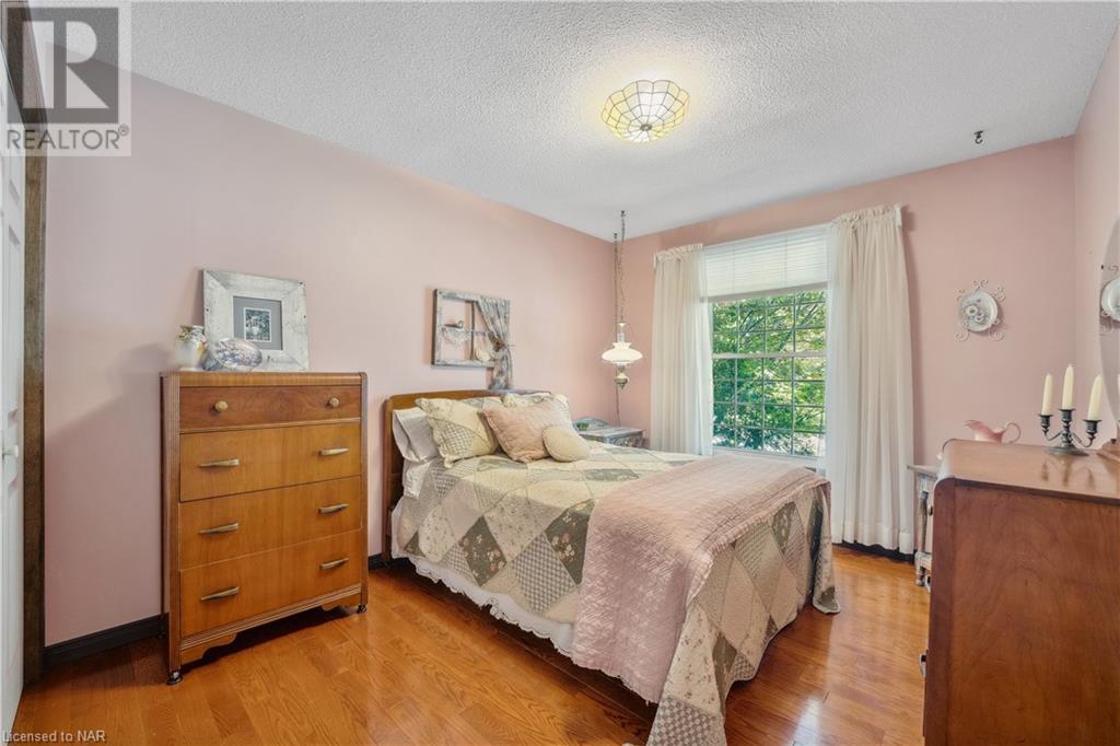 4 Fallingbrook Drive, Fonthill, Ontario  L0S 1E1 - Photo 35 - 40670094