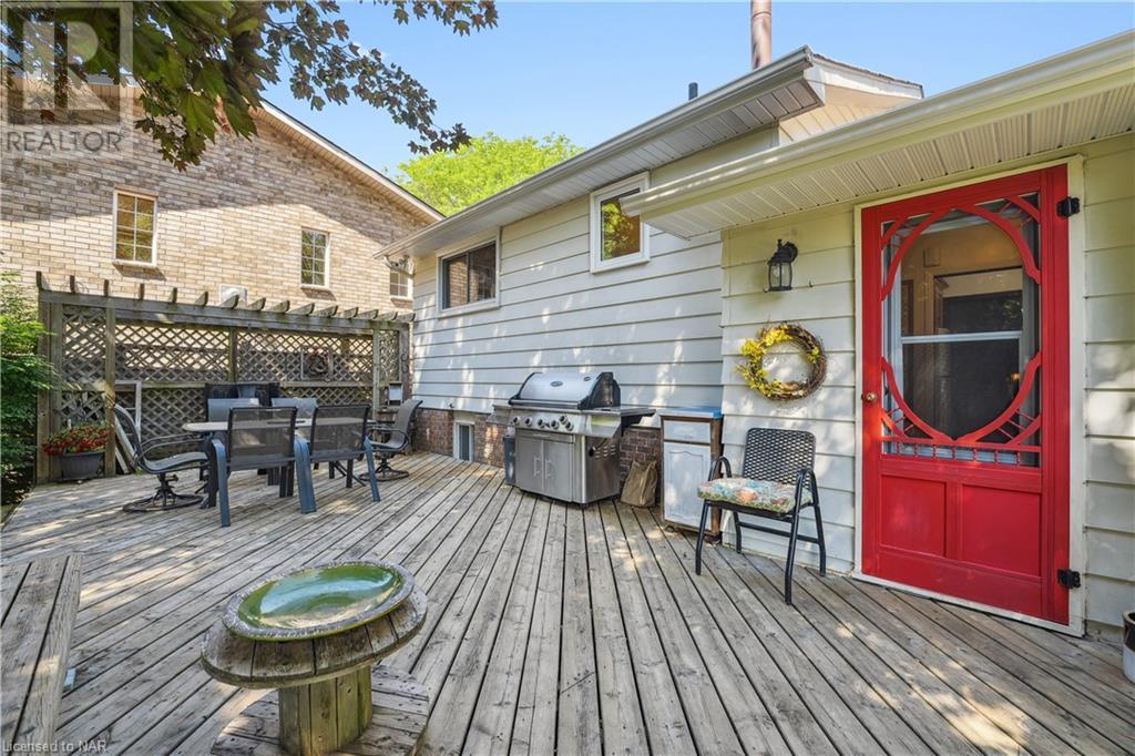 4 Fallingbrook Drive, Fonthill, Ontario  L0S 1E1 - Photo 7 - 40670094