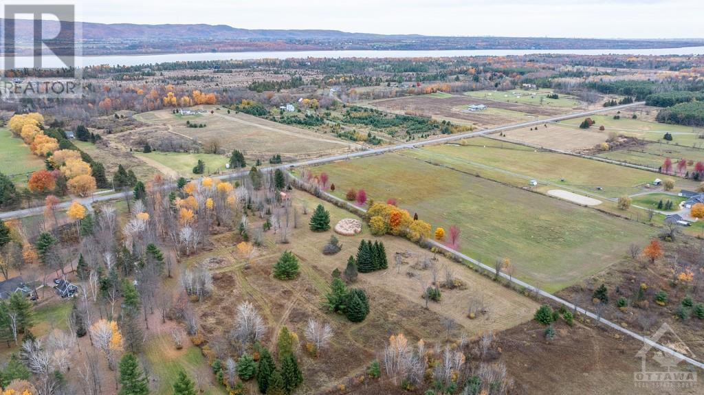 3103 Torwood Drive, Ottawa, Ontario  K0A 1T0 - Photo 4 - X9768519