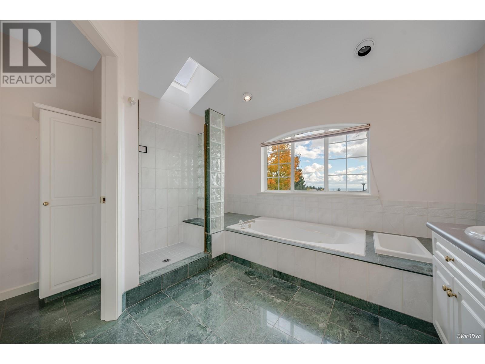 1631 Sundew Place, Coquitlam, British Columbia  V3E 2Y4 - Photo 24 - R2938537