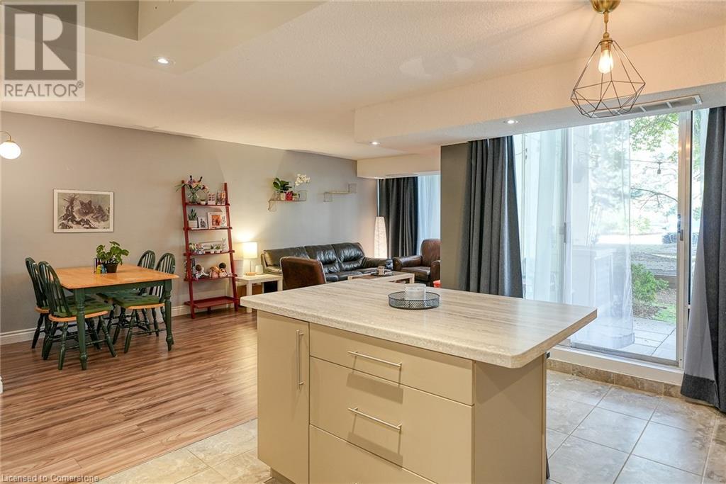 1300 Marlborough Court Unit# 119, Oakville, Ontario  L6H 2S2 - Photo 6 - 40655514