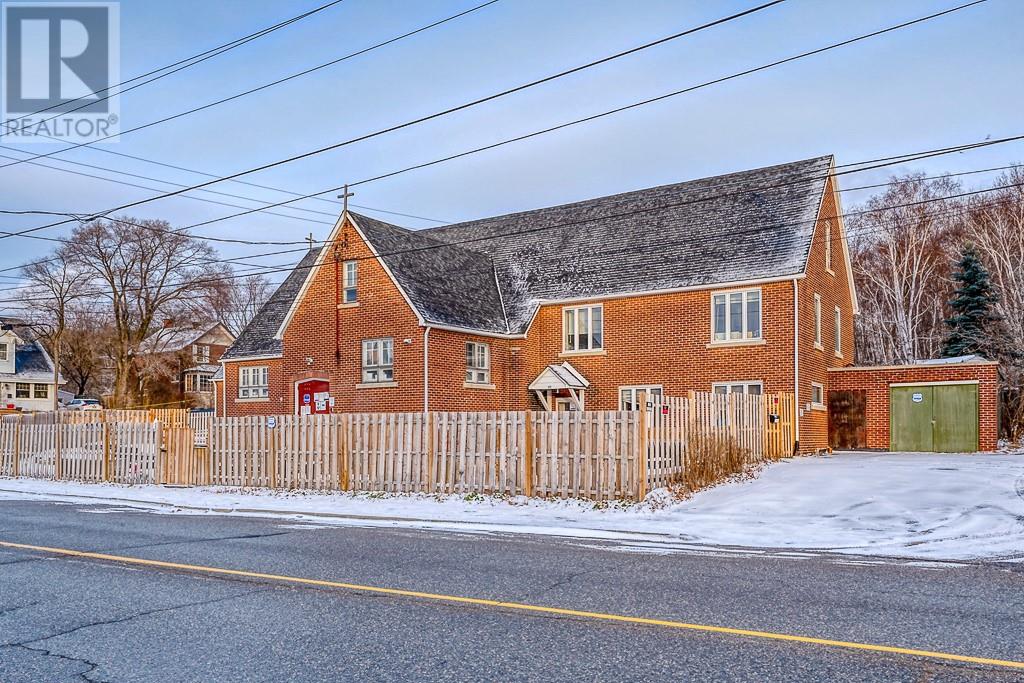 264 Mackenzie Street, Sudbury, Ontario  P3C 4Y6 - Photo 2 - 2119651