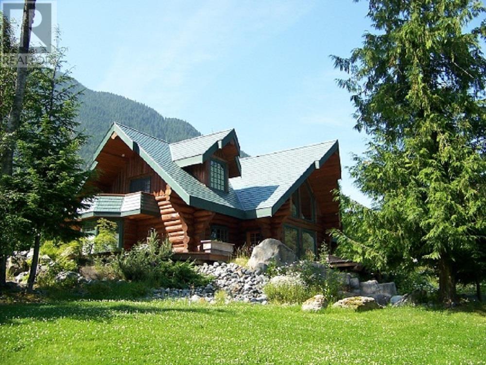 3531 Mackenzie 20 Highway, Hagensborg, British Columbia  V0T 1H0 - Photo 2 - R2922705