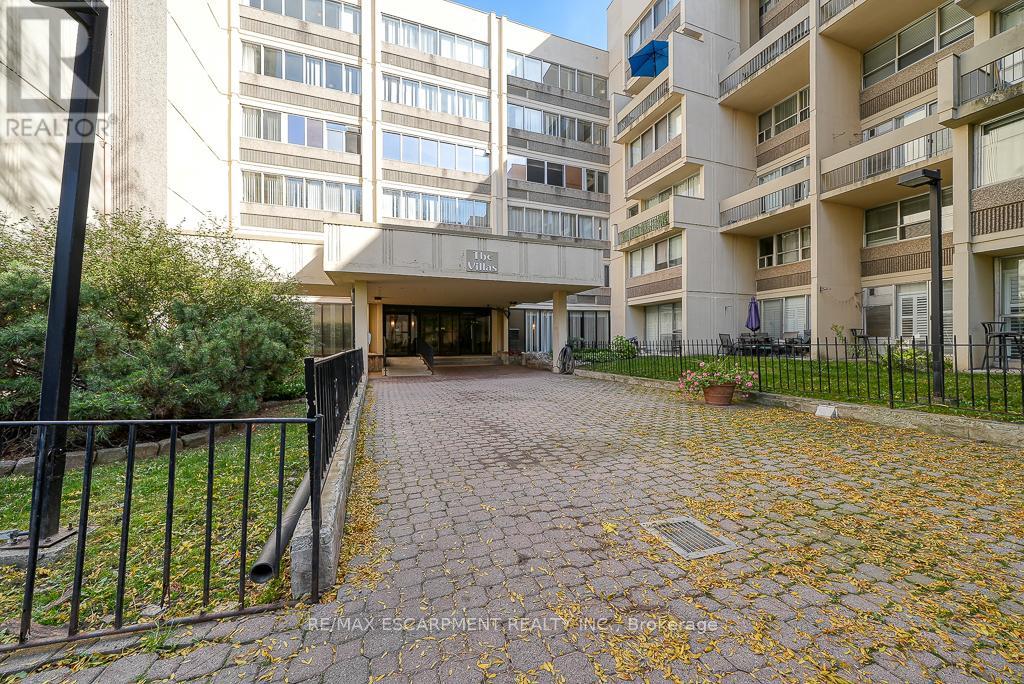 Property at 119 - 1300 MARLBOROUGH COURT image 2