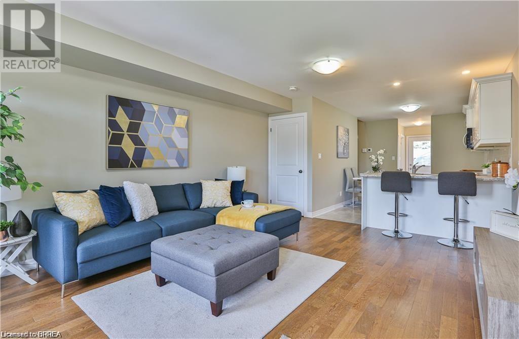 28b Grandview Street, Brantford, Ontario  N3R 2A3 - Photo 2 - 40669830