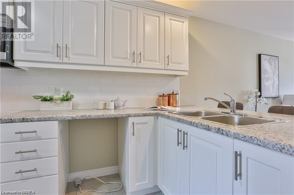 28b Grandview Street, Brantford, Ontario  N3R 2A3 - Photo 7 - 40669830