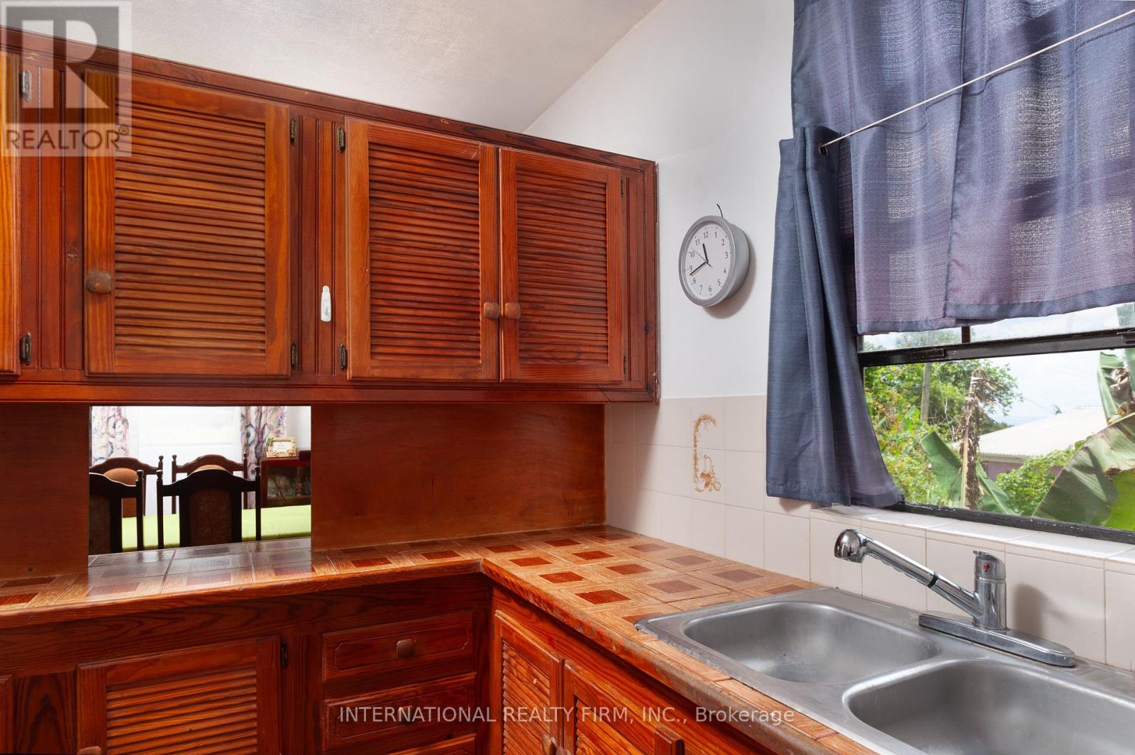 2 Vault Road, Barbados, Ontario   - Photo 5 - X9752146