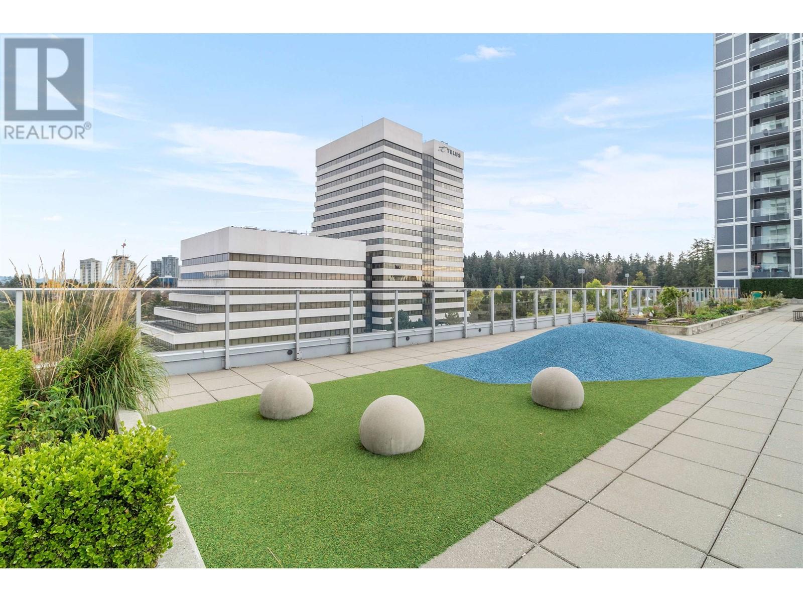 Listing Picture 11 of 13 : 2002 5665 BOUNDARY ROAD, Vancouver / 溫哥華 - 魯藝地產 Yvonne Lu Group - MLS Medallion Club Member