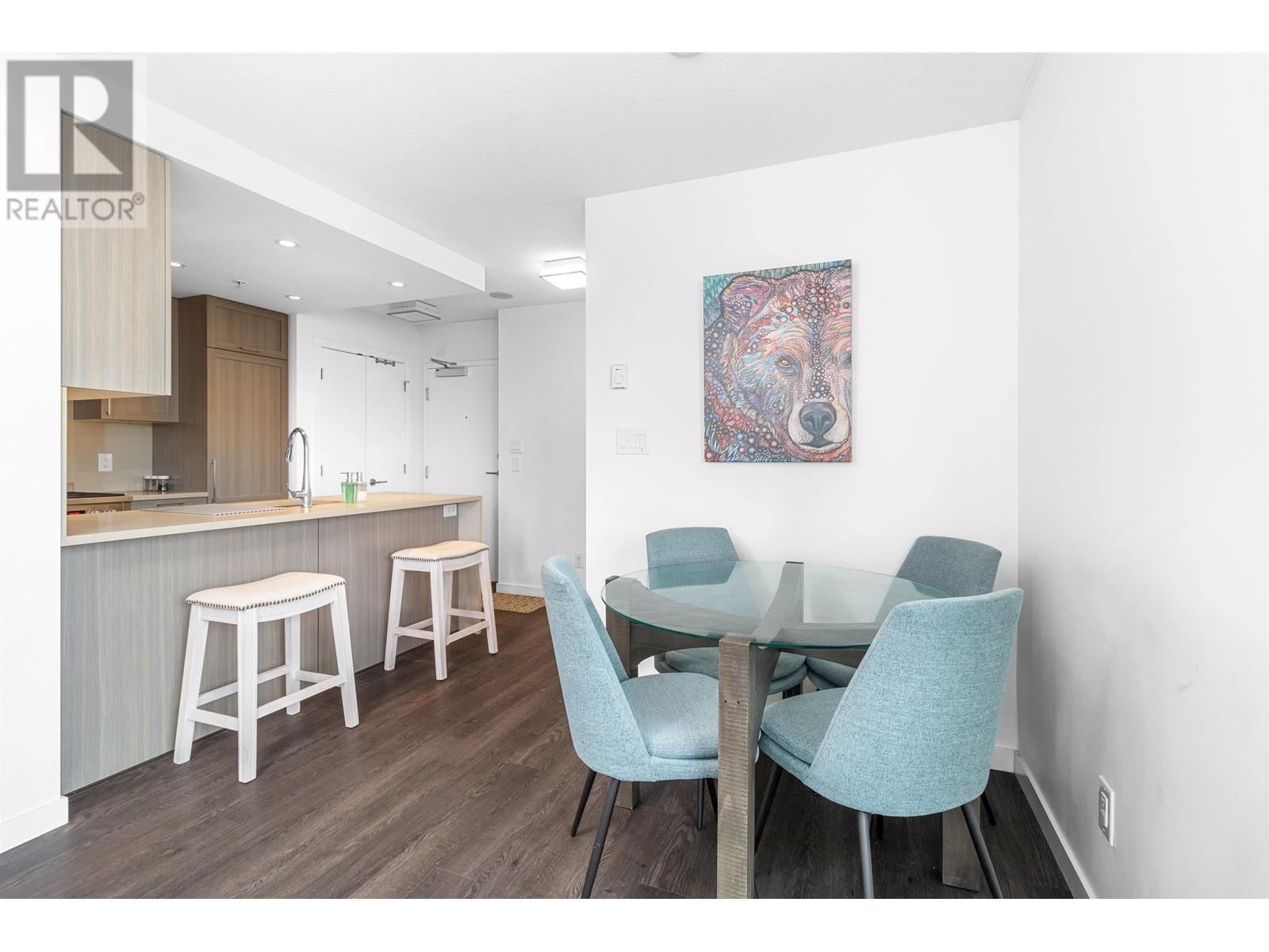 Listing Picture 12 of 13 : 2002 5665 BOUNDARY ROAD, Vancouver / 溫哥華 - 魯藝地產 Yvonne Lu Group - MLS Medallion Club Member