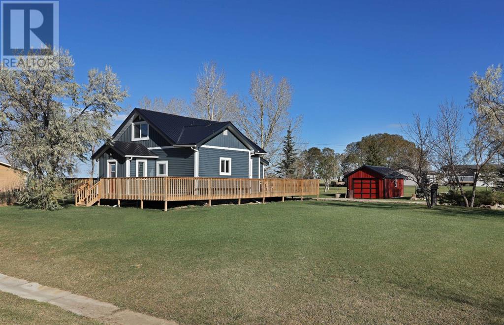 417 Railway Avenue, Scandia, Alberta  T0J 2Z0 - Photo 1 - A2175028
