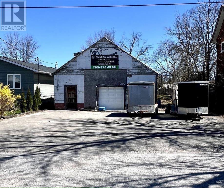 834 Haggart Street, Peterborough, Ontario  K9J 2X8 - Photo 1 - X9511747