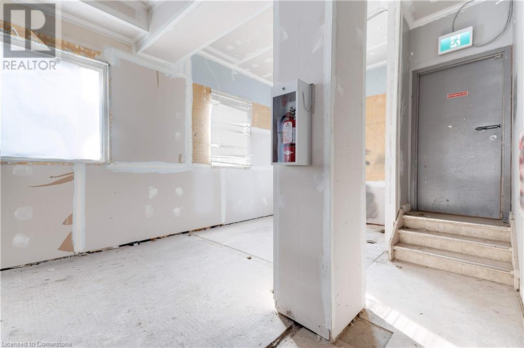 90 John Street S, Hamilton, Ontario  L8N 2C1 - Photo 8 - 40670660