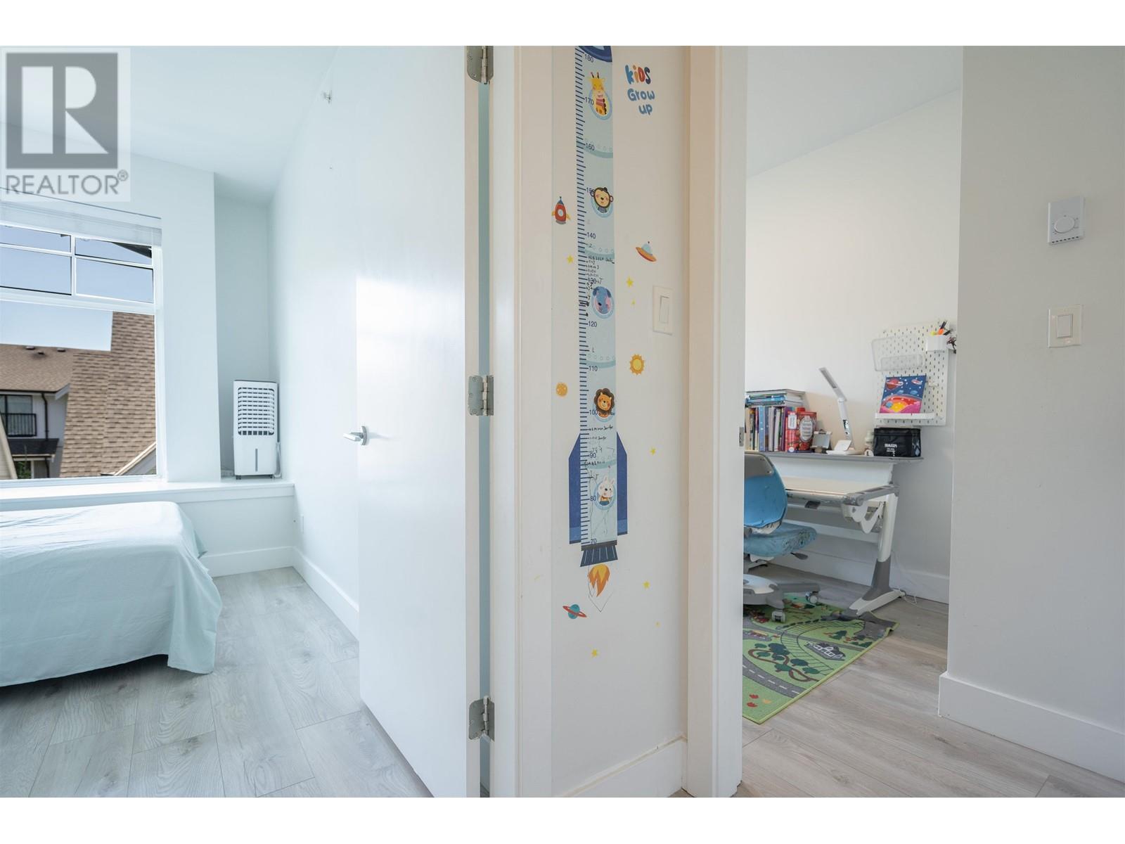 Listing Picture 15 of 31 : 3 5188 SAVILE ROW, Burnaby / 本拿比 - 魯藝地產 Yvonne Lu Group - MLS Medallion Club Member