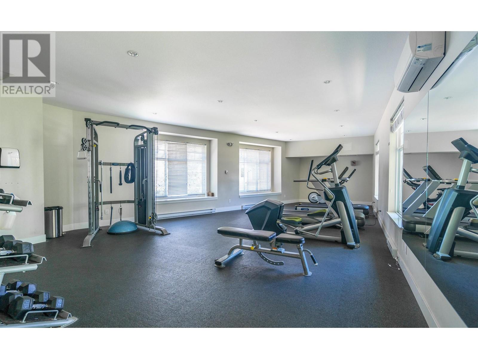 Listing Picture 23 of 31 : 3 5188 SAVILE ROW, Burnaby / 本拿比 - 魯藝地產 Yvonne Lu Group - MLS Medallion Club Member