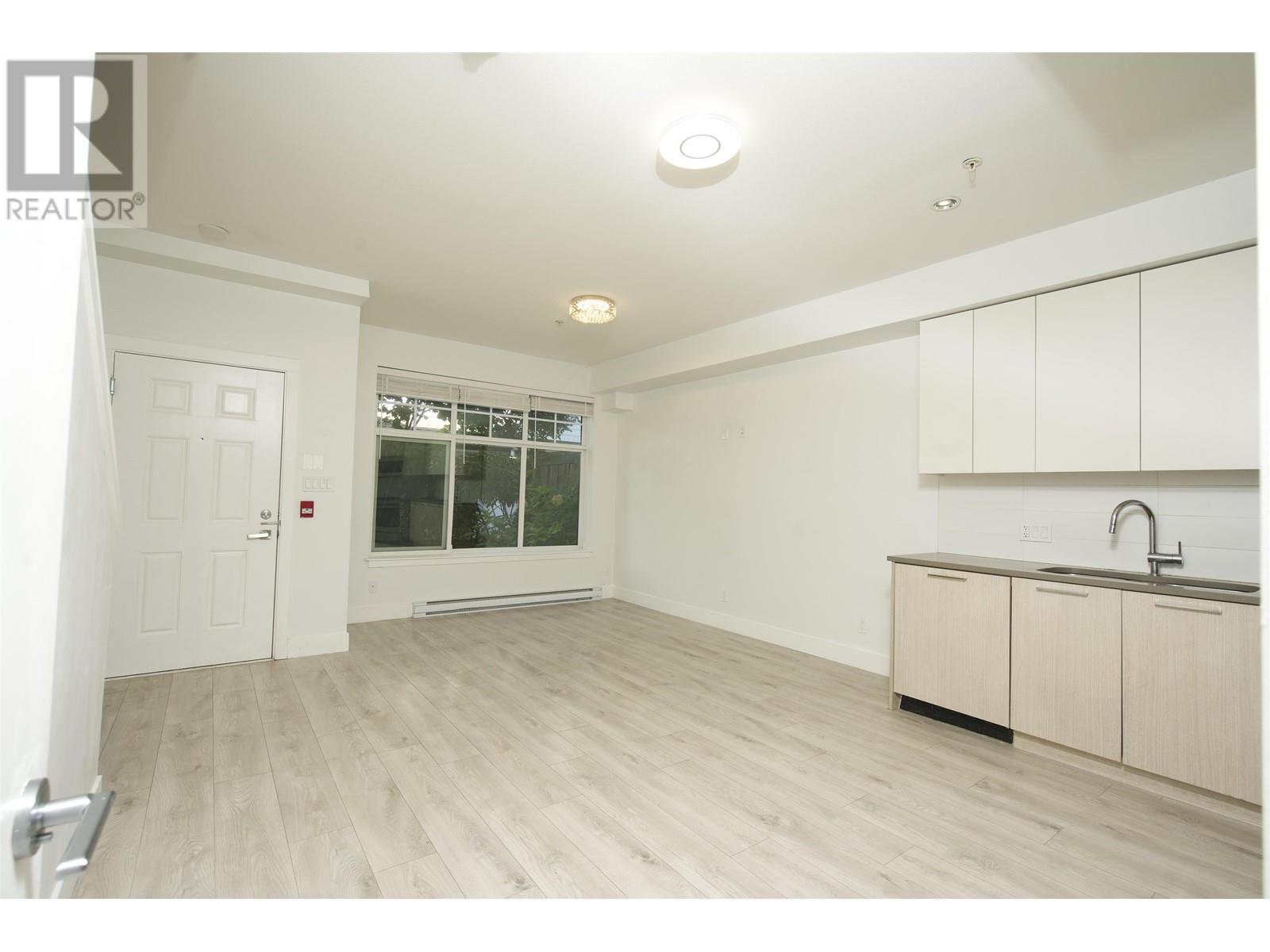 Listing Picture 9 of 31 : 3 5188 SAVILE ROW, Burnaby / 本拿比 - 魯藝地產 Yvonne Lu Group - MLS Medallion Club Member