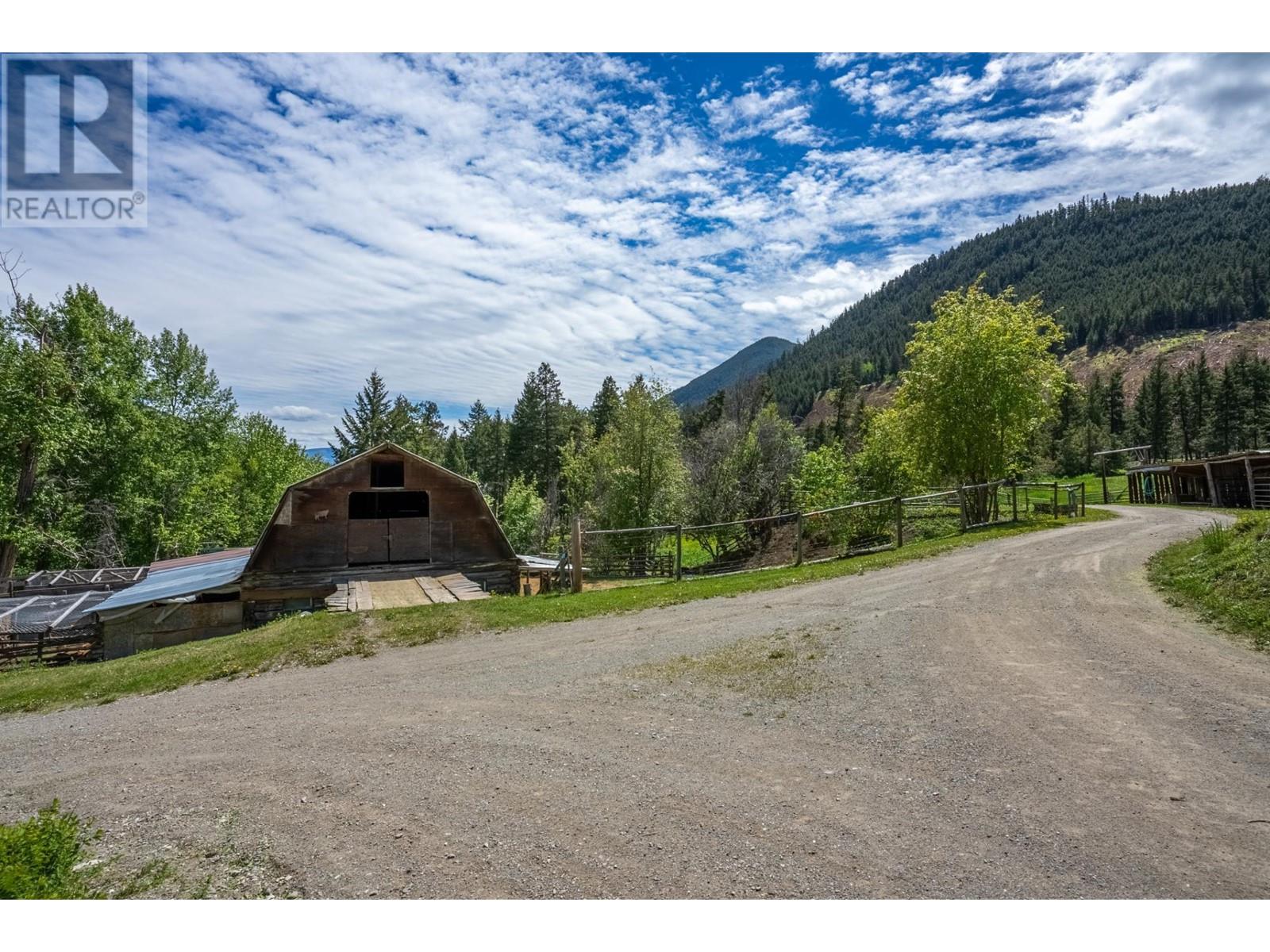 2025 Hat Creek  Road, Cache Creek, British Columbia  V0K 1H0 - Photo 65 - 179104