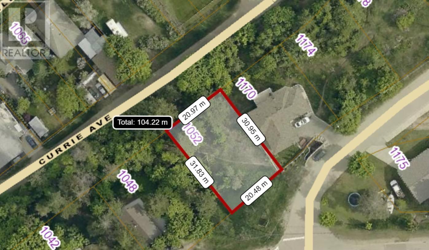 1052 MONTGOMERY Place, chase, British Columbia