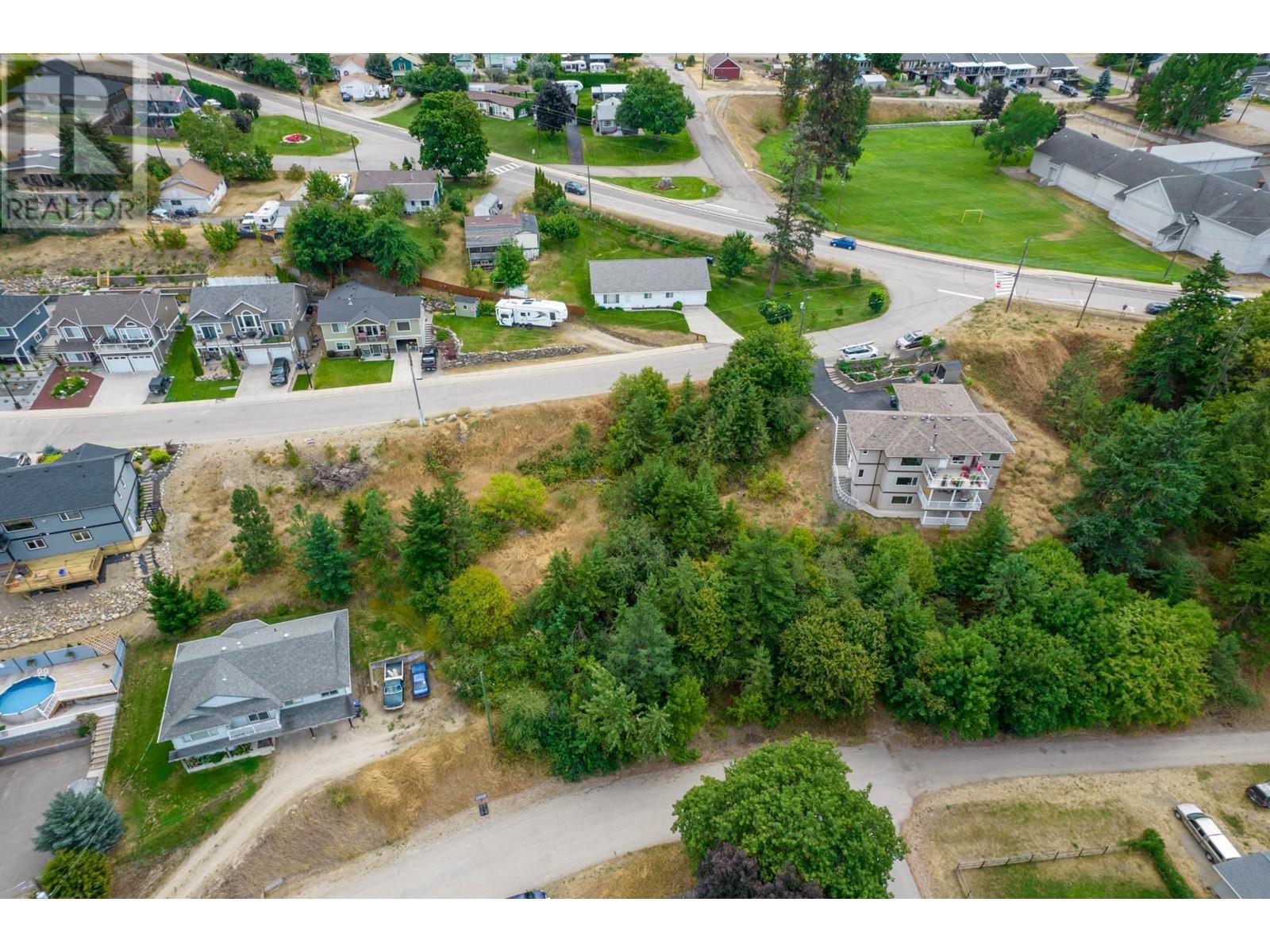 1174 Montgomery Place, Chase, British Columbia V0E 1M0 - Photo 3 - 181025