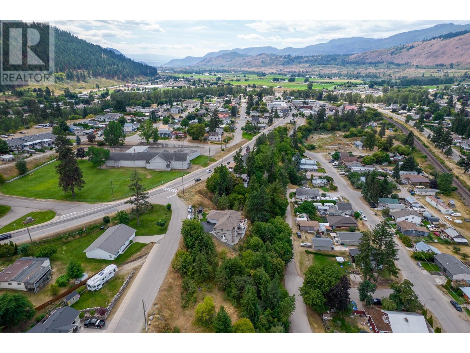 1174 Montgomery Place, Chase, British Columbia V0E 1M0 - Photo 6 - 181025