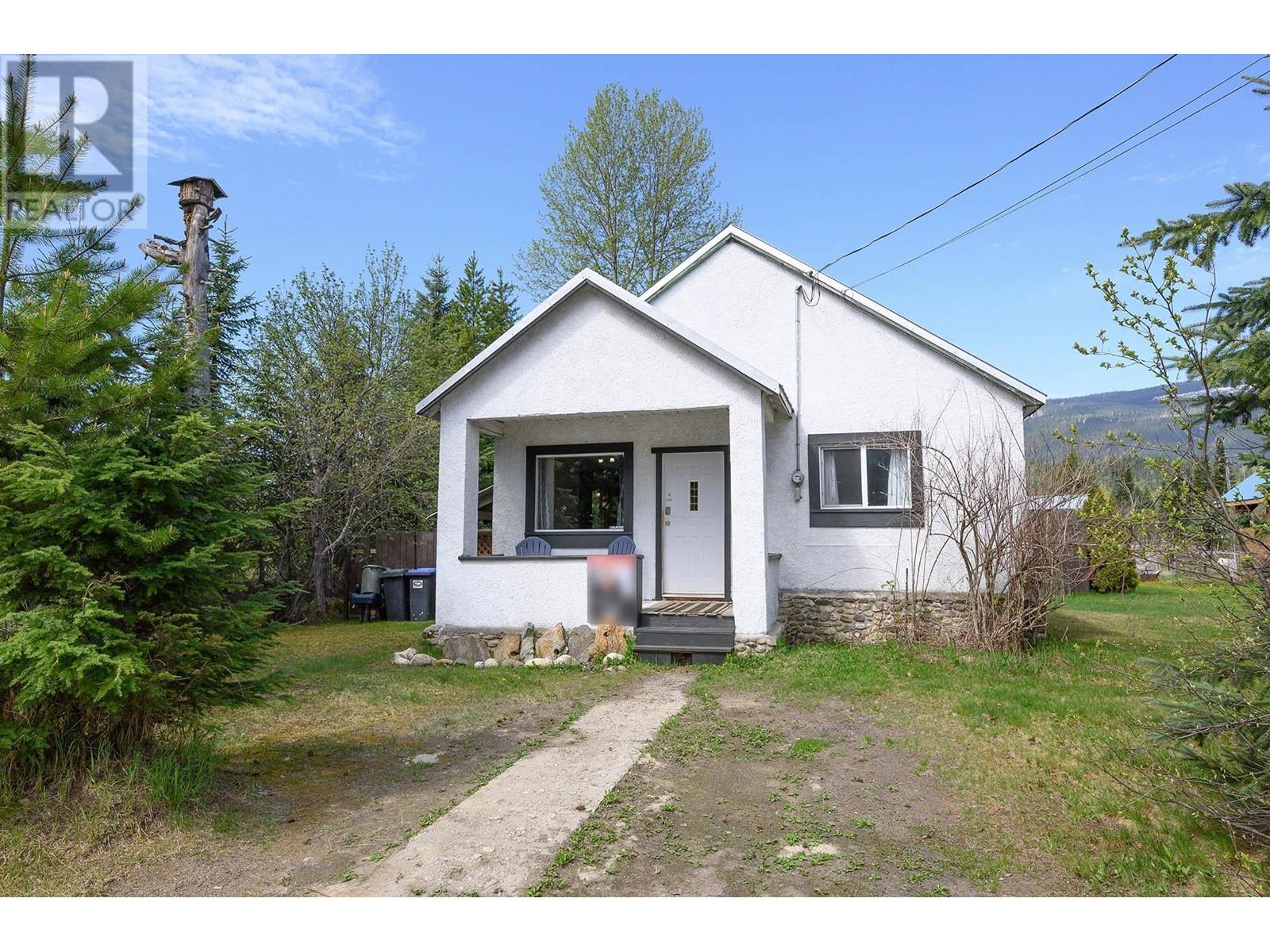 817 Main  Street, Blue River, British Columbia  V0E 1J0 - Photo 21 - 177840