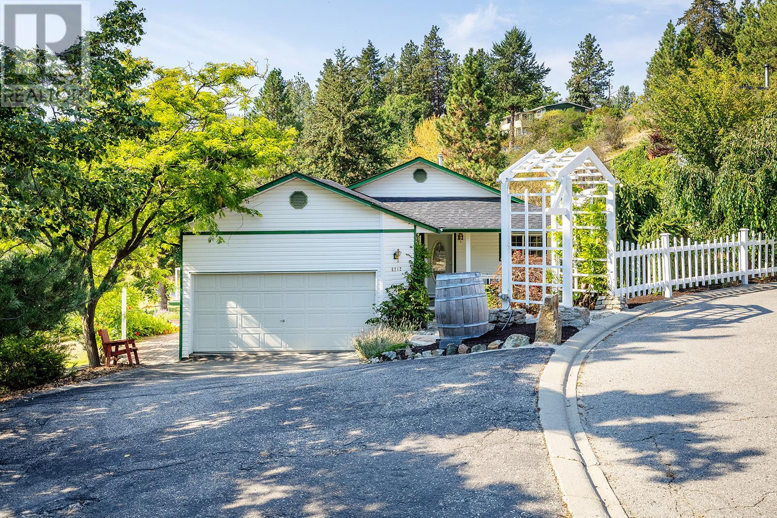 6212 Haker Place, Peachland, British Columbia  V0H 1X8 - Photo 48 - 10326959