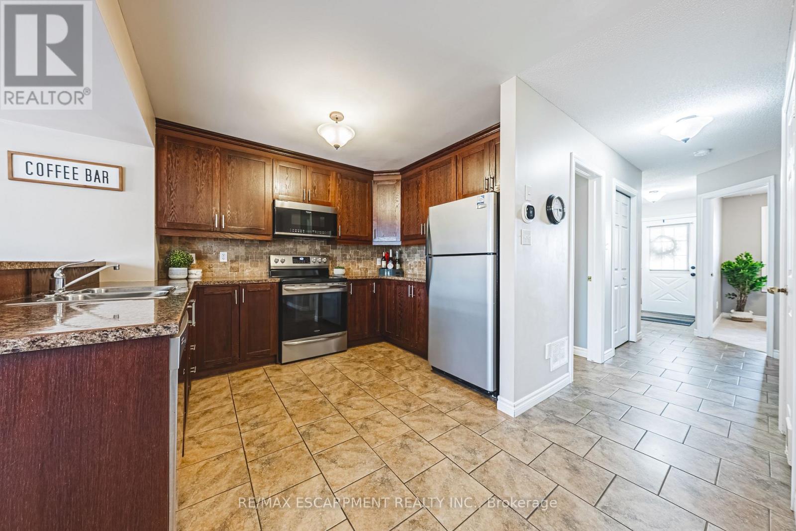 39 Thames Way, Hamilton, Ontario  L0R 1W0 - Photo 7 - X9765012