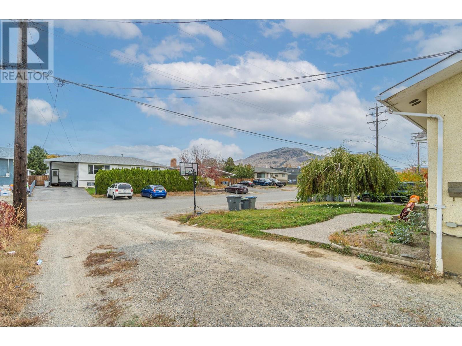 841 PEMBROKE  Avenue Kamloops