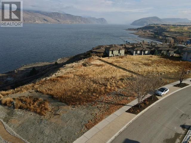 201 Holloway  Drive, Kamloops, British Columbia  V2H 1T7 - Photo 3 - 177687