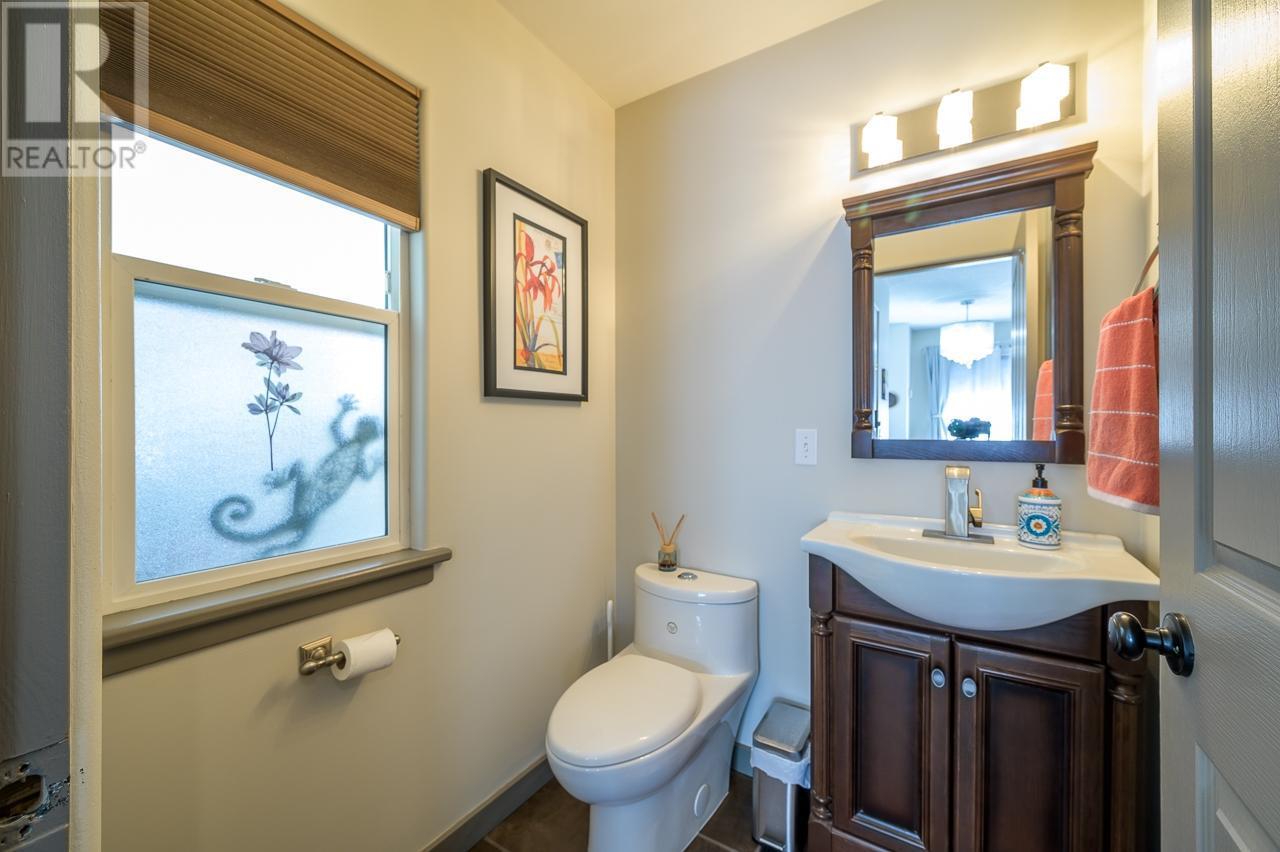 411 ABERDEEN  Drive Unit# 1 Kamloops