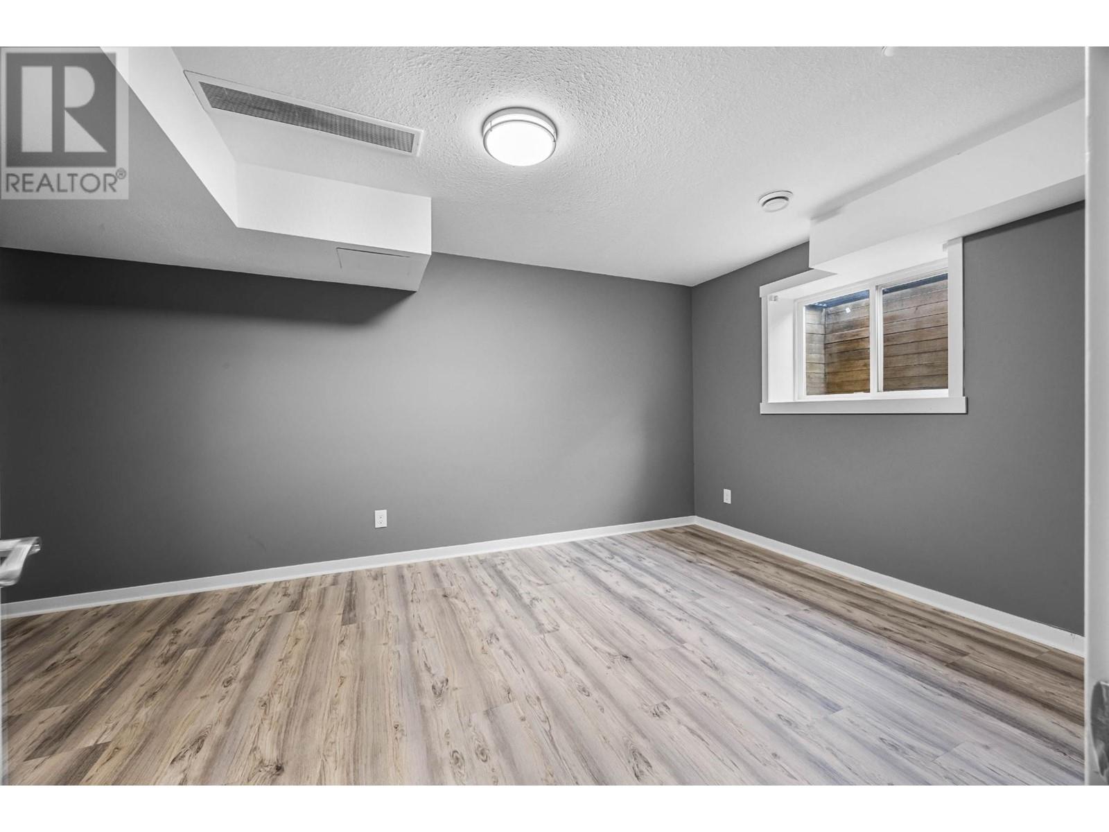 8960 BADGER Drive Kamloops