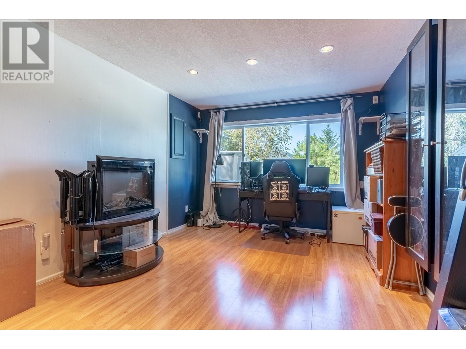 5303 RONDE Lane Kamloops