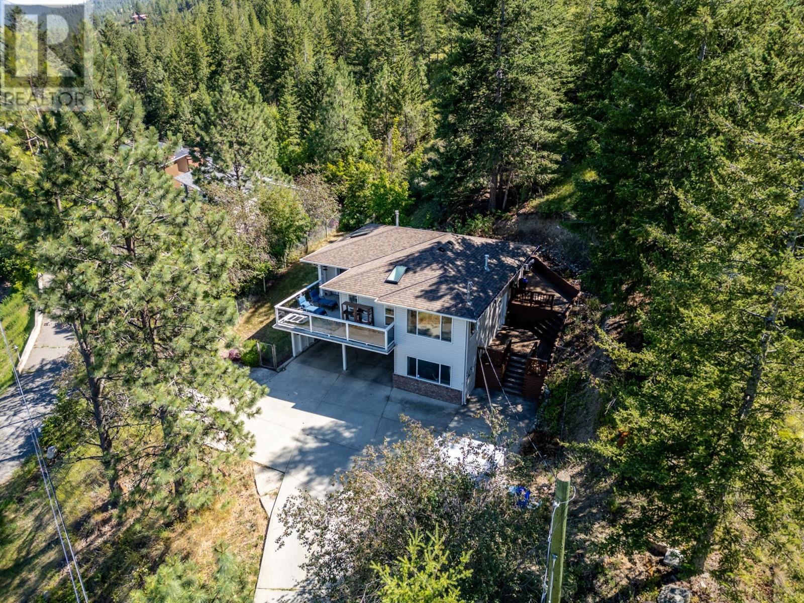 5303 RONDE Lane Kamloops